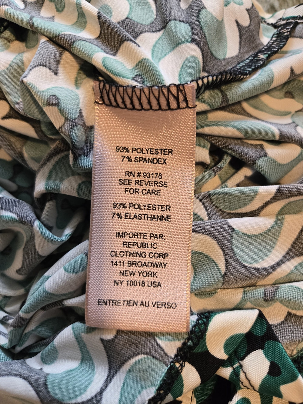 Philosophy Green & White Retro Geometric Button-Down Shirt - Picture 5 of 6